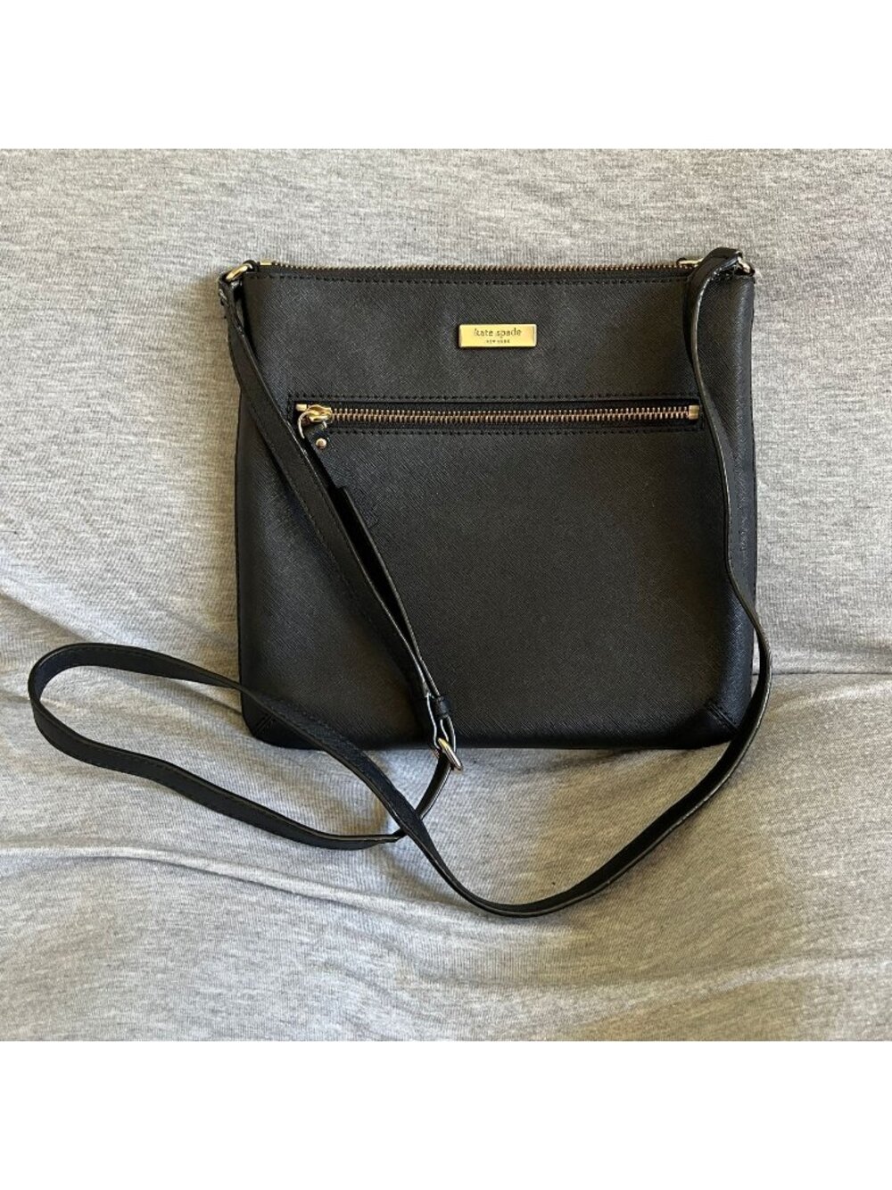 Kate Spade Black Crossbody Bag With Gold Hardware & Interior Logo Print - Picture 1 of 5